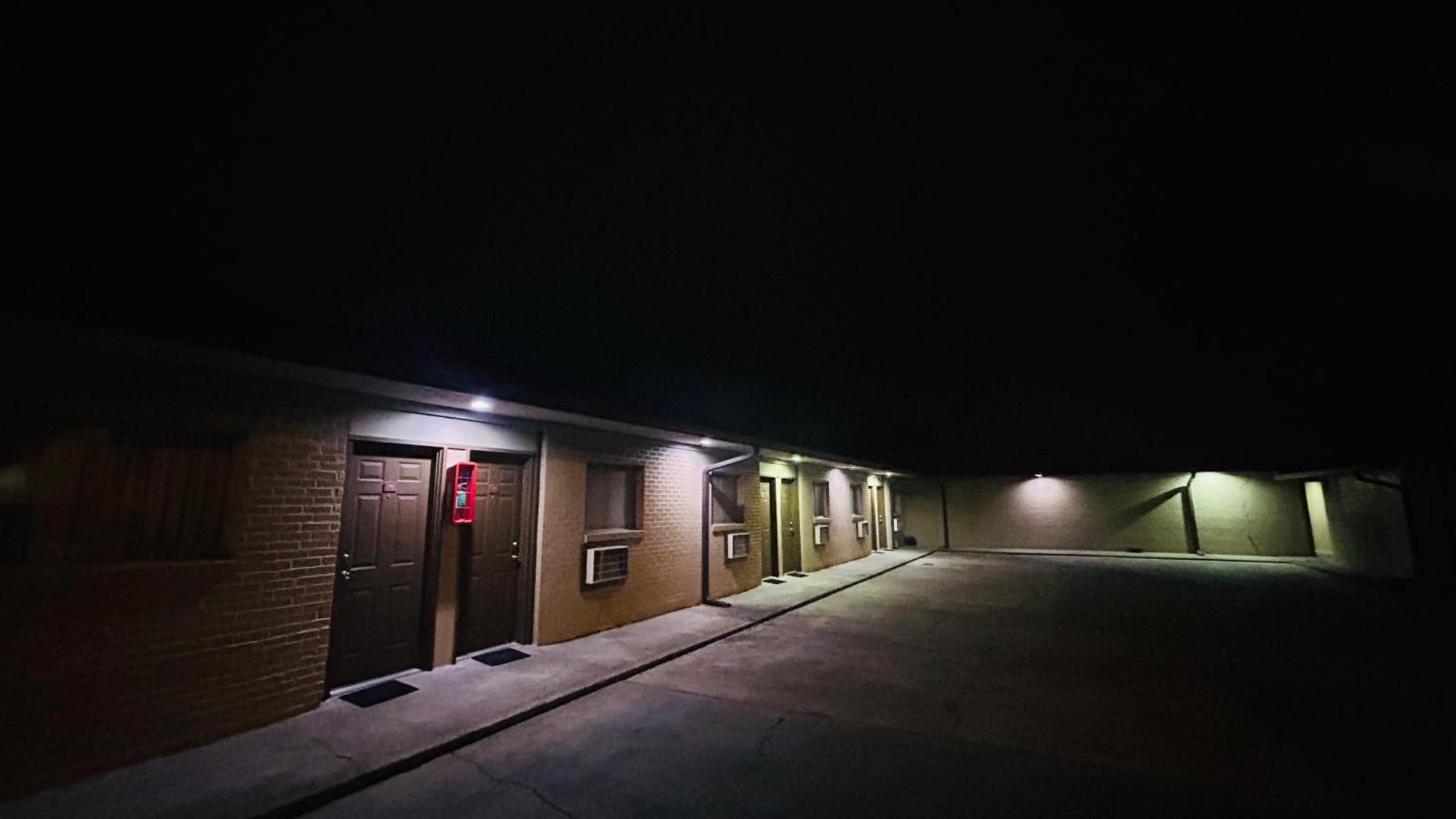 Relax Inn By Oyo Sulphur Hwy 90 Экстерьер фото